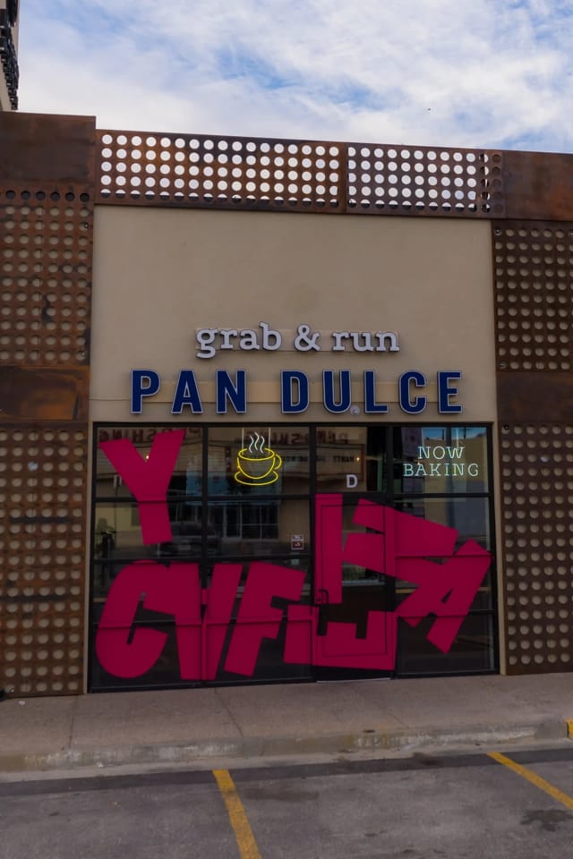 CAFE DE LA MORRA