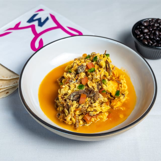 Huevos Con Machaca.